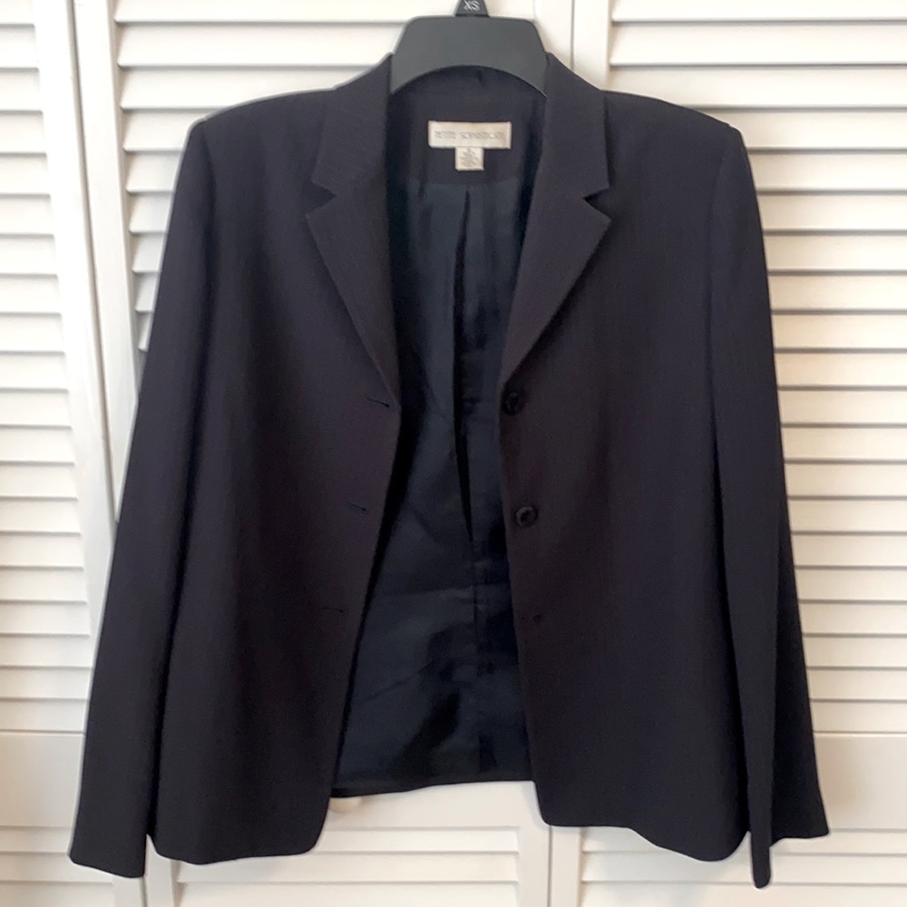 Petite Sophisticate Size 10 Blazer Navy